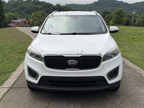 Used 2016 Kia Sorento LX AWD/4WD image 8