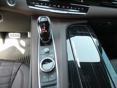 Used 2024 Cadillac Escalade V image 34