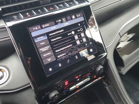 Certified 2024 Jeep Grand Cherokee L Laredo image 14