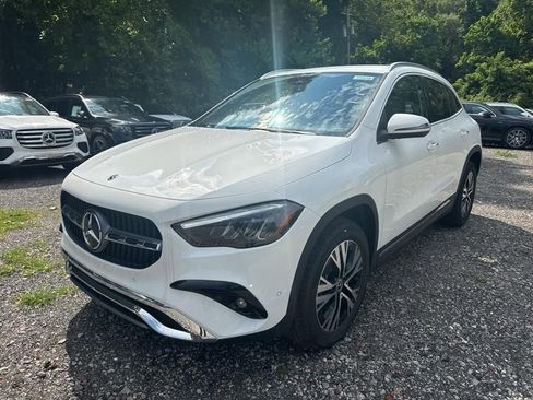 Used 2026 Mercedes-Benz GLA 250 4MATIC image 2