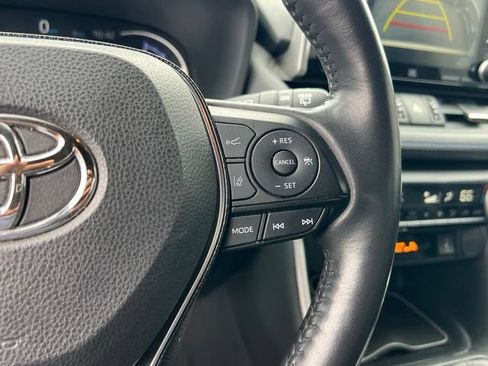 Used 2020 Toyota RAV4 XSE w/ XSE Grade Weather Package AWD/4WD image 20