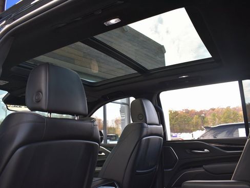 Used 2023 Cadillac Escalade ESV Sport image 19