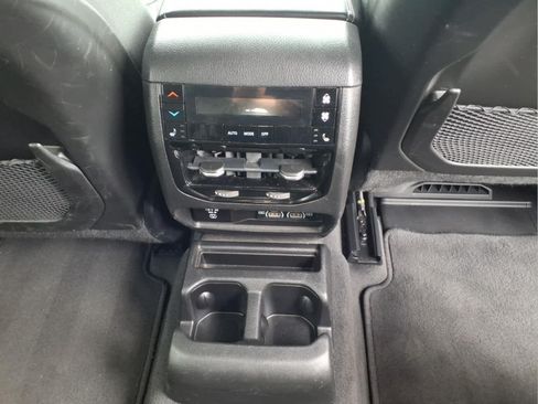 Used 2022 Jeep Grand Cherokee L Limited AWD/4WD image 12