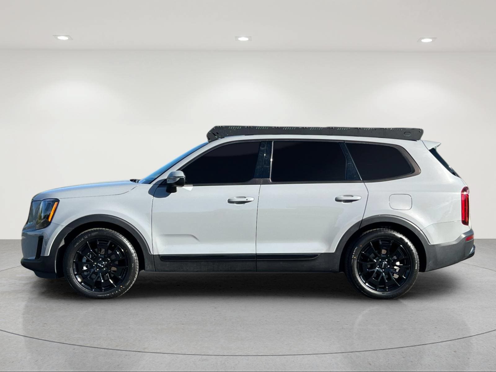 Used 2022 Kia Telluride EX w/ EX Premium Package AWD/4WD image 2