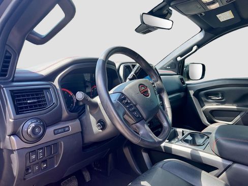 Used 2024 Nissan Titan PRO-4X w/ Pro-4x Convenience Package AWD/4WD image 9