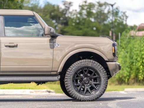 Used 2025 Ford Bronco Outer Banks AWD/4WD image 7