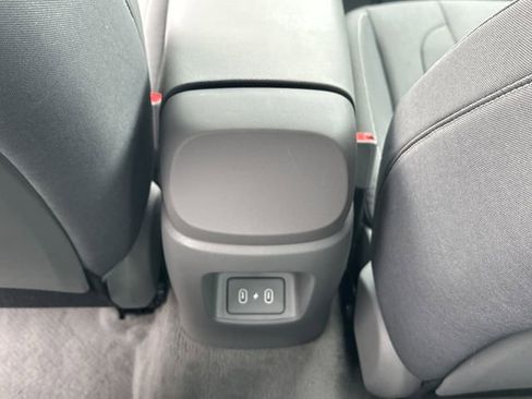 Certified 2025 Hyundai Elantra Sport image 15