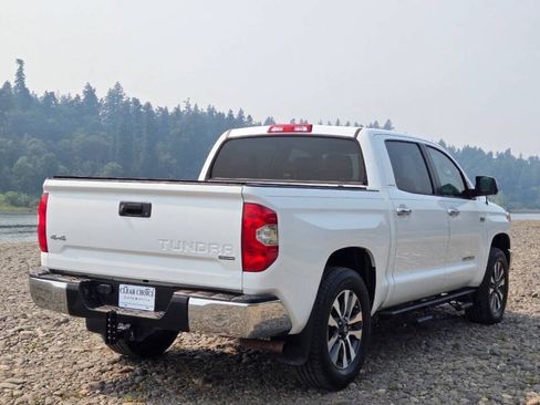 Used 2018 Toyota Tundra Limited AWD/4WD image 11