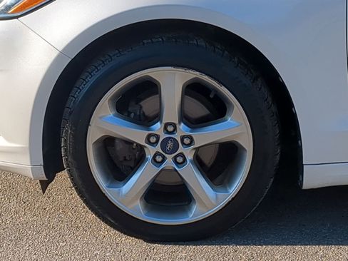 Used 2013 Ford Fusion SE image 18