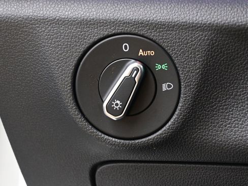 Used 2022 Volkswagen Jetta SEL FWD image 31