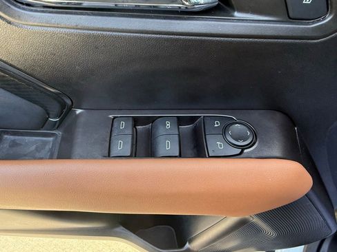 Used 2024 GMC Canyon AT4 AWD/4WD image 25