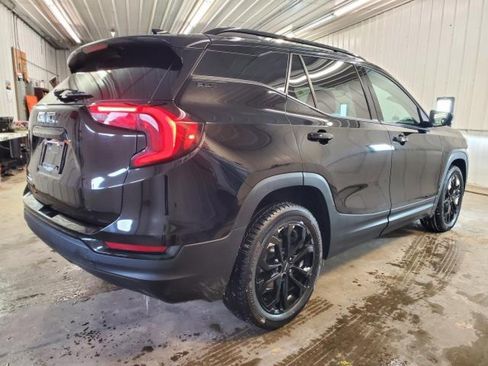 Used 2019 GMC Terrain SLE w/ Black Edition image 3