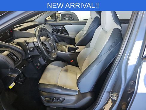 Used 2023 Subaru Solterra AWD image 3