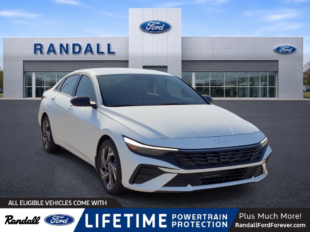 Used 2025 Hyundai Elantra Sport FWD image 1