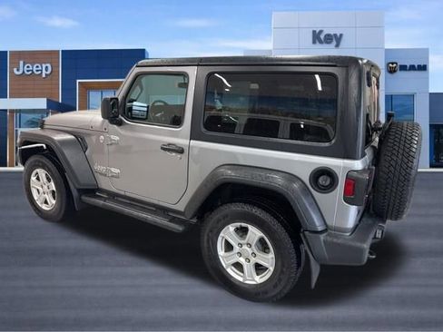 Used 2021 Jeep Wrangler Sport AWD/4WD image 4