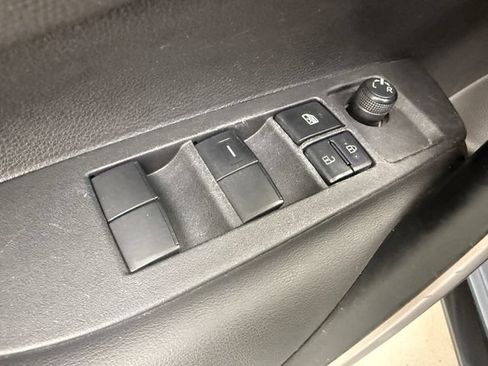 Used 2023 Toyota Corolla SE FWD image 29