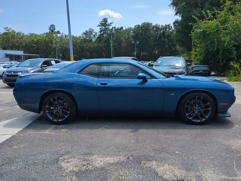 Used 2021 Dodge Challenger R/T Scat Pack w/ Driver Convenience Group RWD image 4