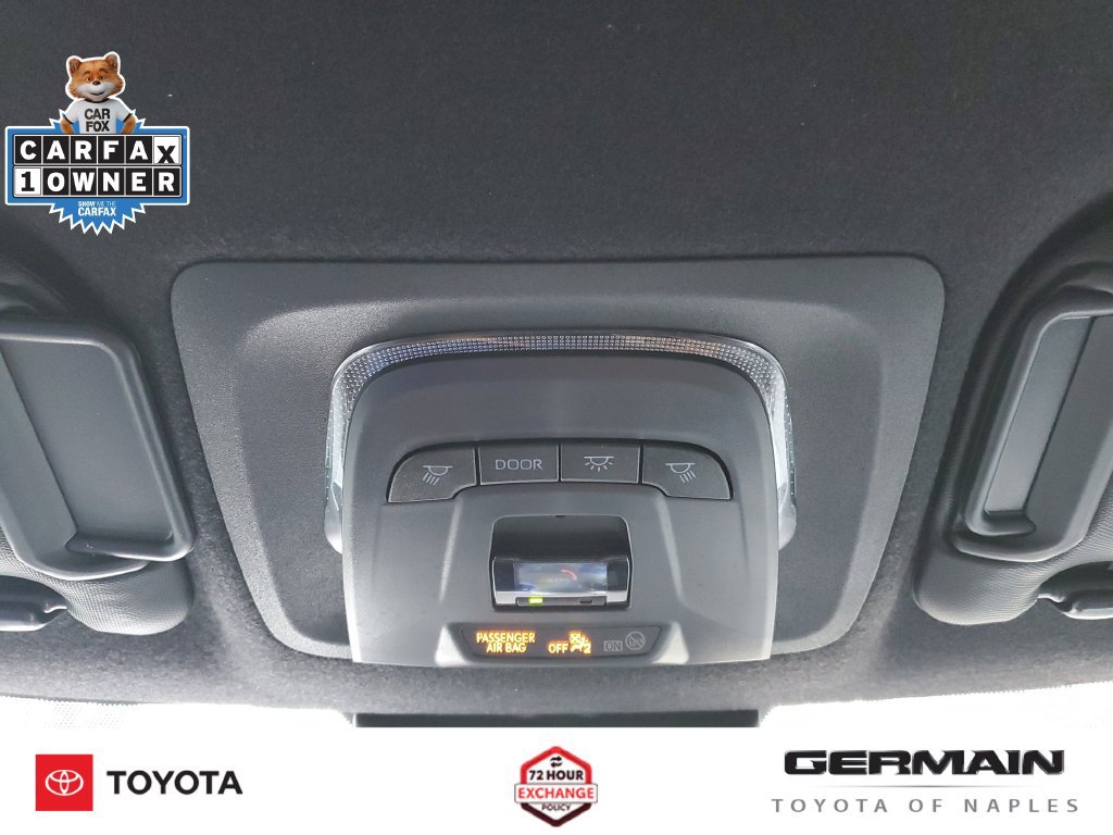 Used 2025 Toyota Corolla SE FWD image 34