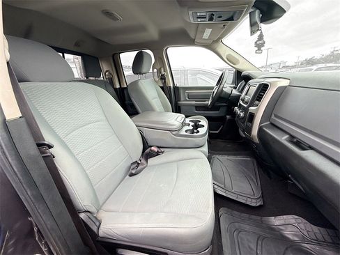 Used 2015 RAM 1500 Classic SLT image 30