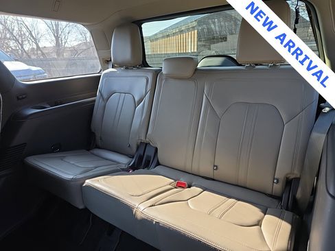 Used 2018 Ford Expedition Limited w/ Equipment Group 302A image 32
