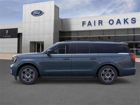 New 2025 Ford Expedition Max Active image 3