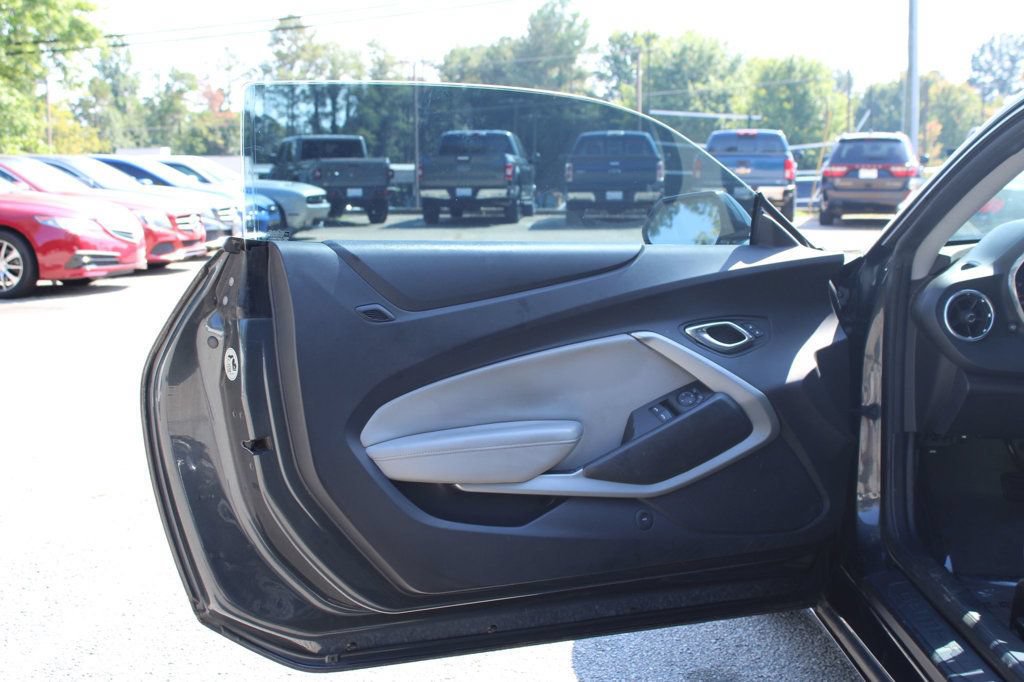 Used 2016 Chevrolet Camaro LT RWD image 12