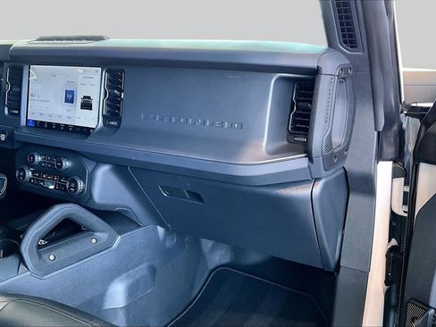 Used 2025 Ford Bronco Badlands AWD/4WD image 20