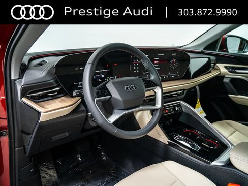 Used 2025 Audi Q5 Premium w/ Convenience Package AWD/4WD image 13