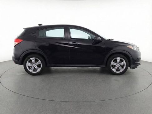 Used 2022 Honda HR-V LX image 8
