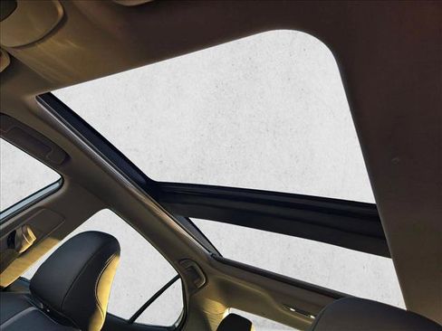 Used 2024 Toyota Camry XSE w/ Navigation Package image 15