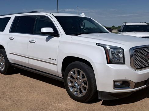 Used 2016 GMC Yukon XL Denali w/ Open Road Package image 3