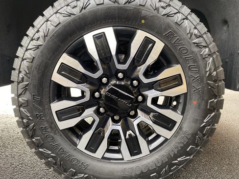 Used 2024 GMC Sierra 2500 Denali Ultimate image 48