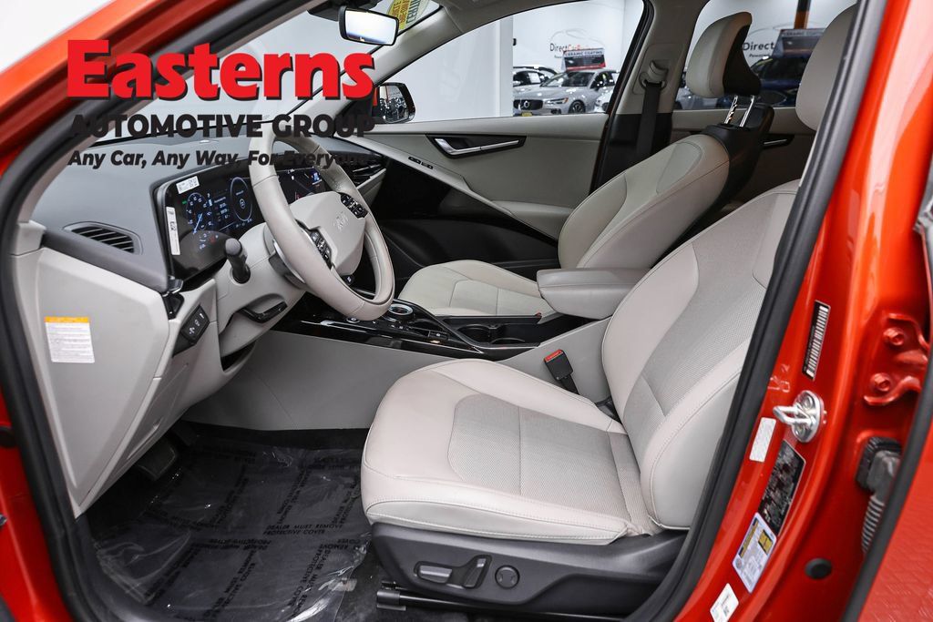 Used 2023 Kia Niro Wind w/ Wind Preserve Package FWD image 14