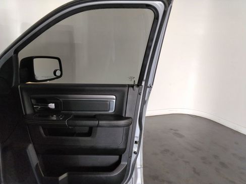 Used 2021 RAM 1500 Classic Warlock image 38