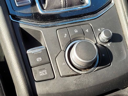 Used 2021 MAZDA CX-5 Touring FWD image 23