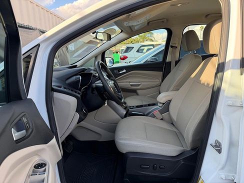 Used 2017 Ford C-MAX SE w/ Interior Protection Package image 17