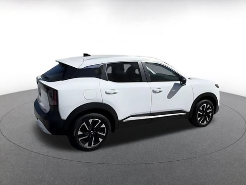 Used 2026 Nissan Kicks SV w/ Cold Weather Package AWD/4WD image 14