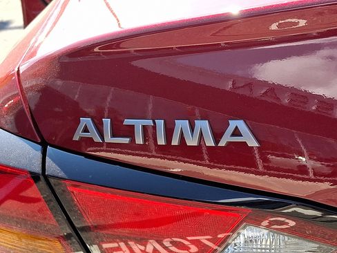 New 2025 Nissan Altima 2.5 SR w/ SR Premium Package image 21