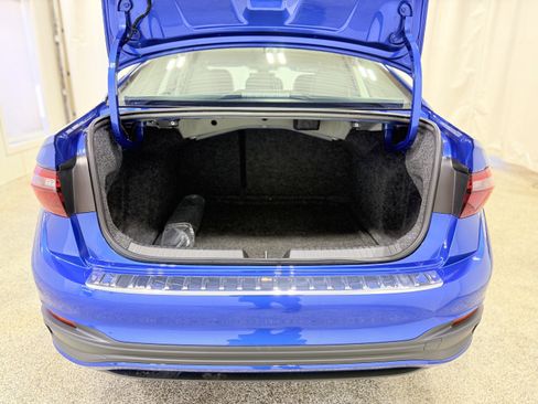 Certified 2023 Volkswagen Jetta SE image 10