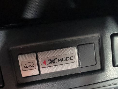 Used 2017 Subaru Forester 2.5i Premium w/ All-Weather Package AWD/4WD image 34