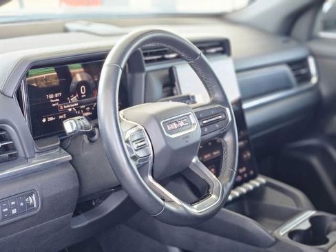 Used 2025 GMC Terrain Elevation image 12