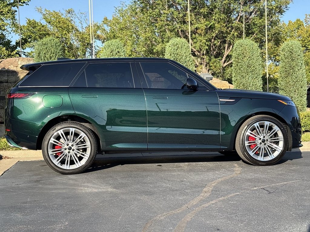 New 2027 Land Rover Range Rover Sport Autobiography AWD/4WD image 6