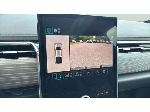 Used 2025 GMC Sierra EV Denali AWD/4WD image 29