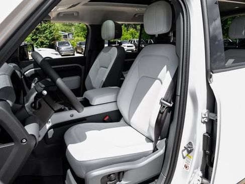 New 2026 Land Rover Defender 110 X AWD/4WD image 39