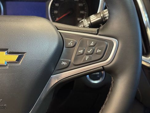Used 2023 Chevrolet Equinox Premier FWD image 12