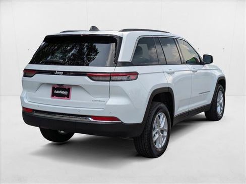 New 2025 Jeep Grand Cherokee Laredo X image 2