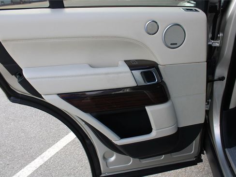 Used 2014 Land Rover Range Rover HSE AWD/4WD image 39
