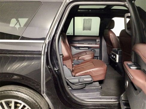 Used 2024 Ford Expedition Max Limited image 35