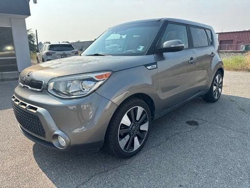Used 2016 Kia Soul ! w/ Premium Package FWD image 4