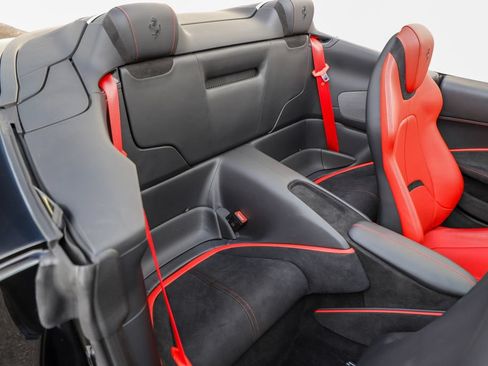 Certified 2025 Ferrari Roma Spider RWD image 42